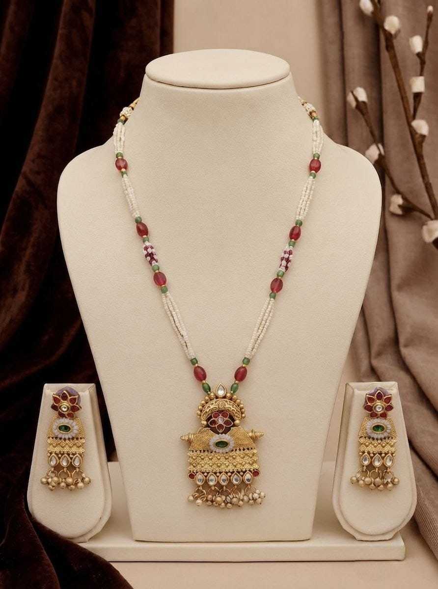 Pearl Strand Long Set with Temple Pendant