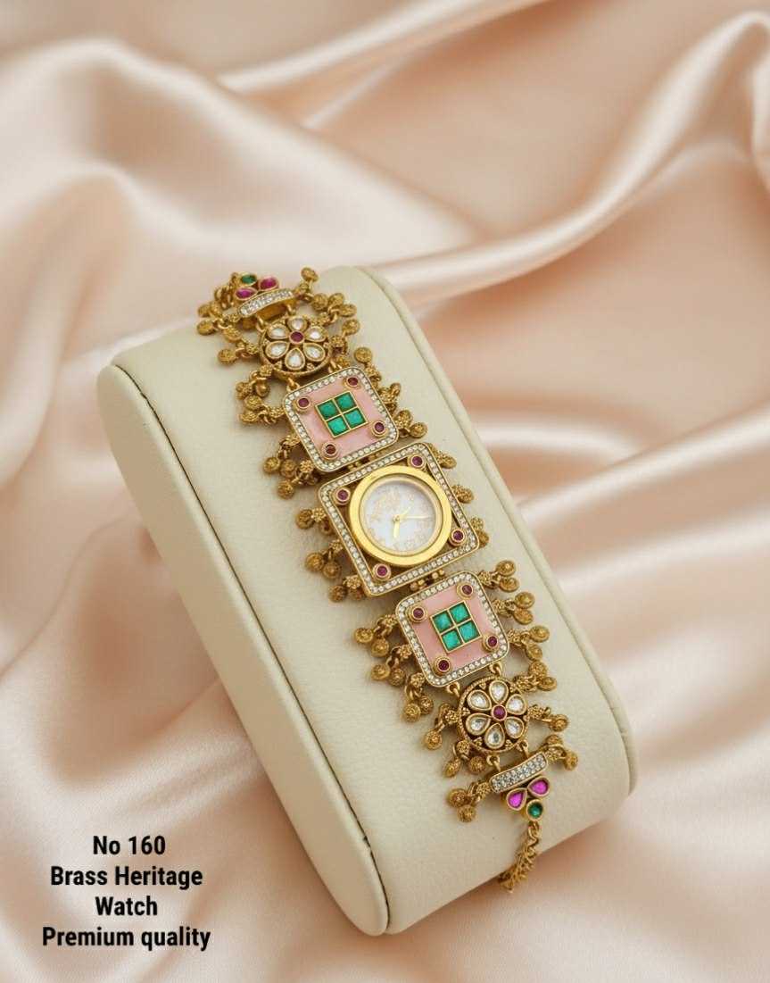Premium Heritage Watch with Artistic Charm