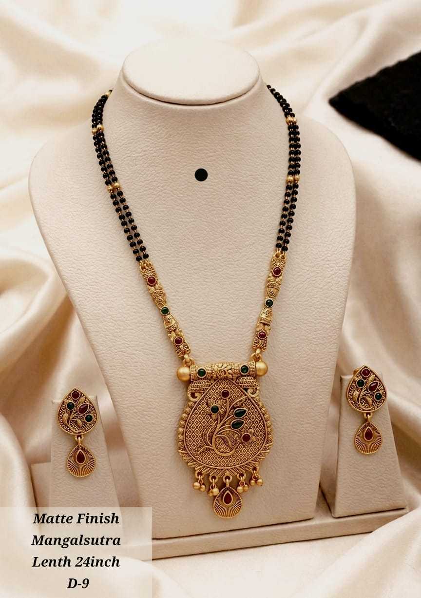 Rajvadi Mangalsutra with Enamel Stone Pendant