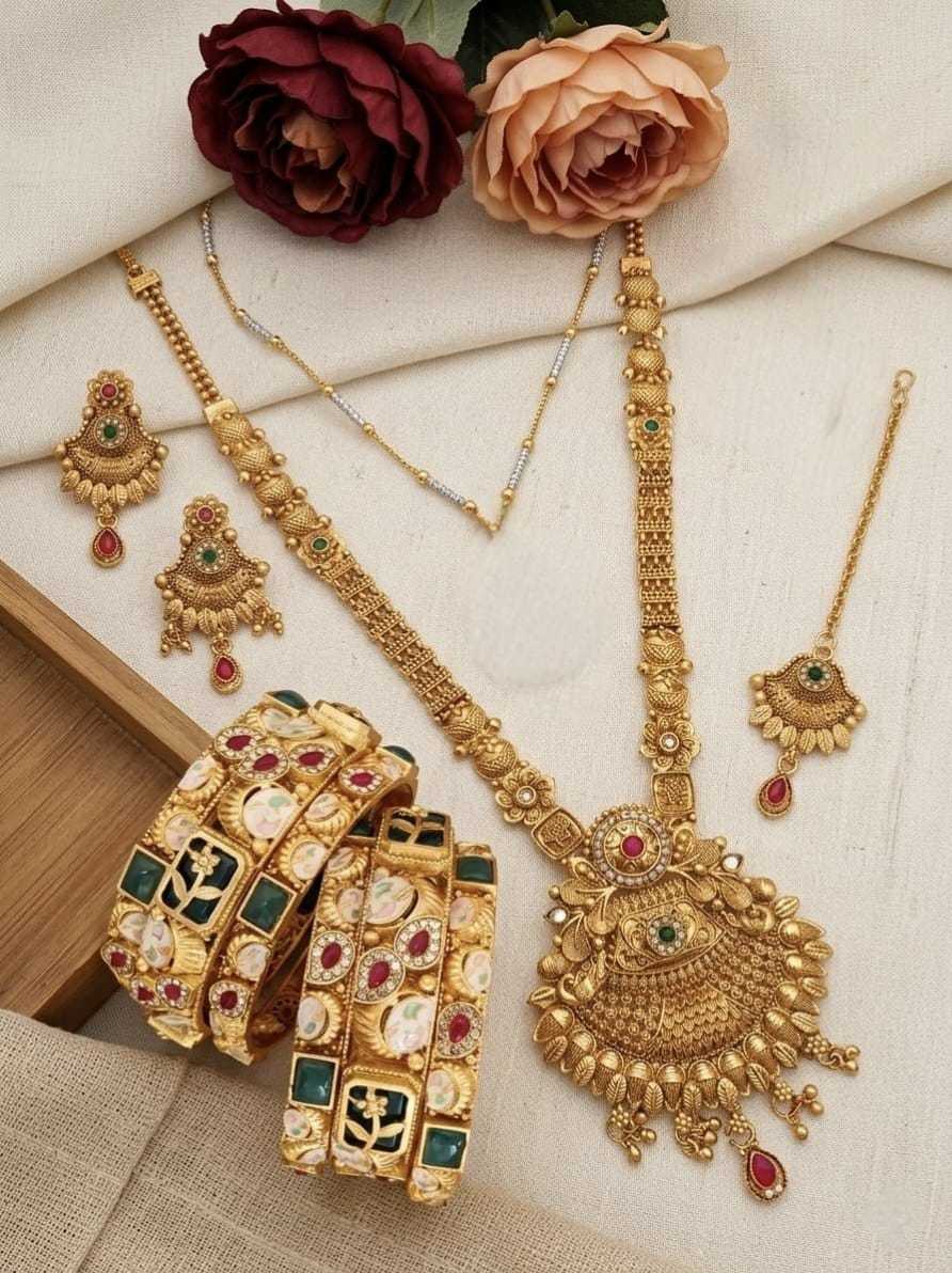 Rajwadi Bridal Combo with Haram Tikka & Bangles