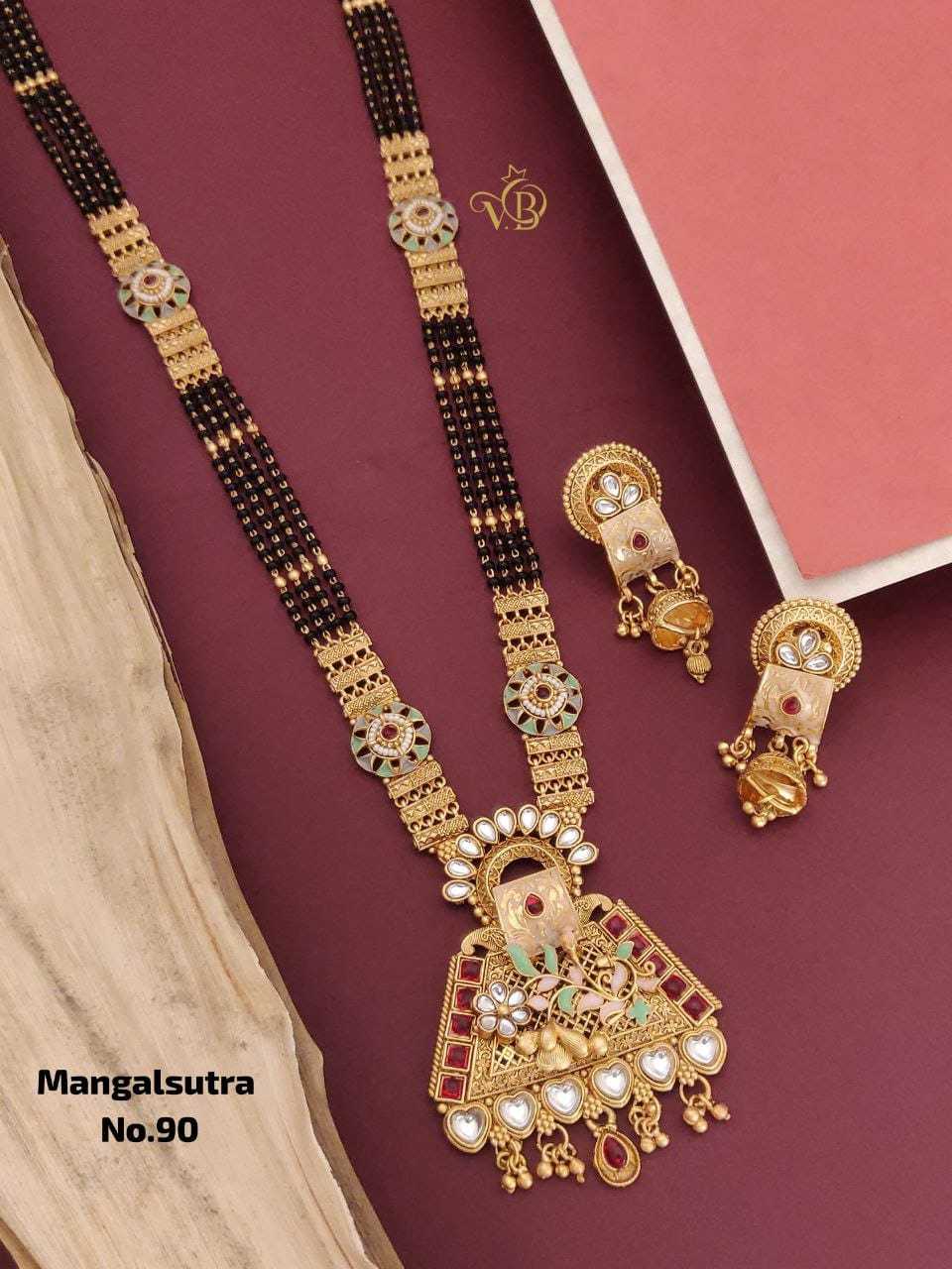 Rajwadi Circular Pendant Mangalsutra Set