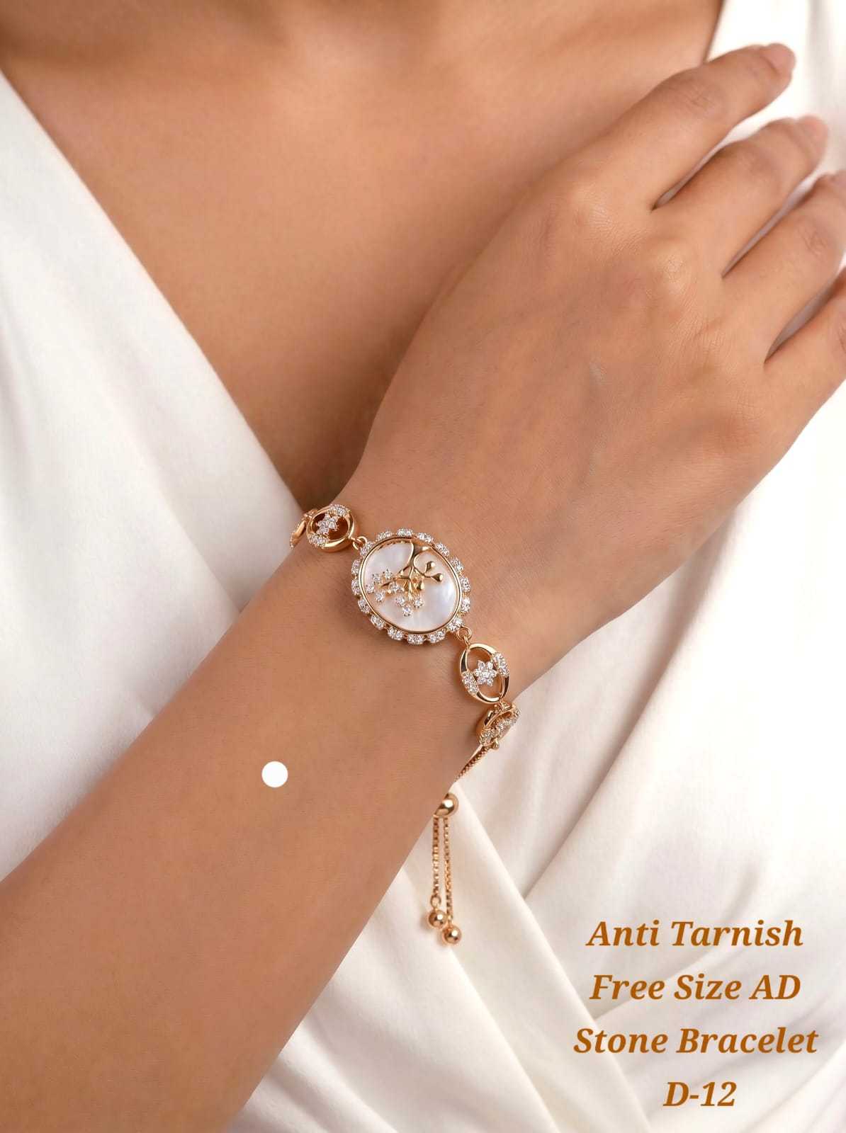 Romantic Heart Link Bracelet in Rose Gold