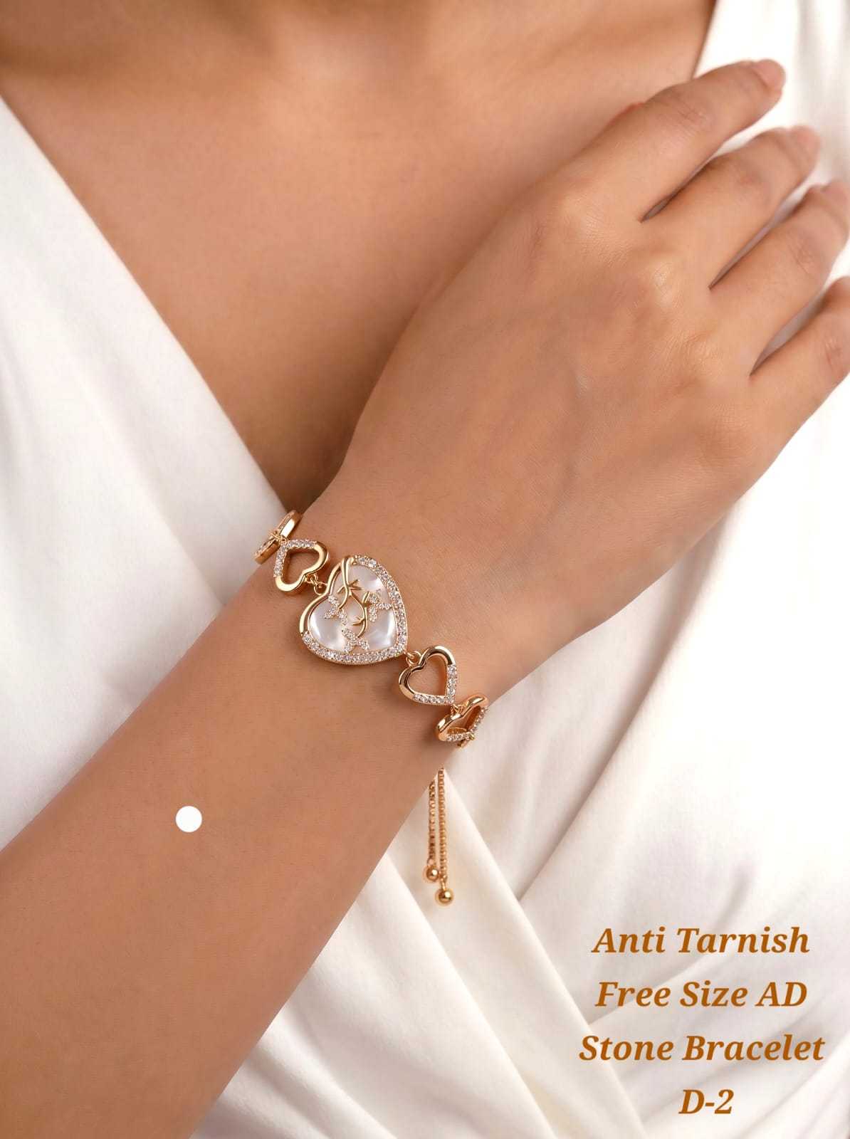 Romantic Heart Link Bracelet in Rose Gold