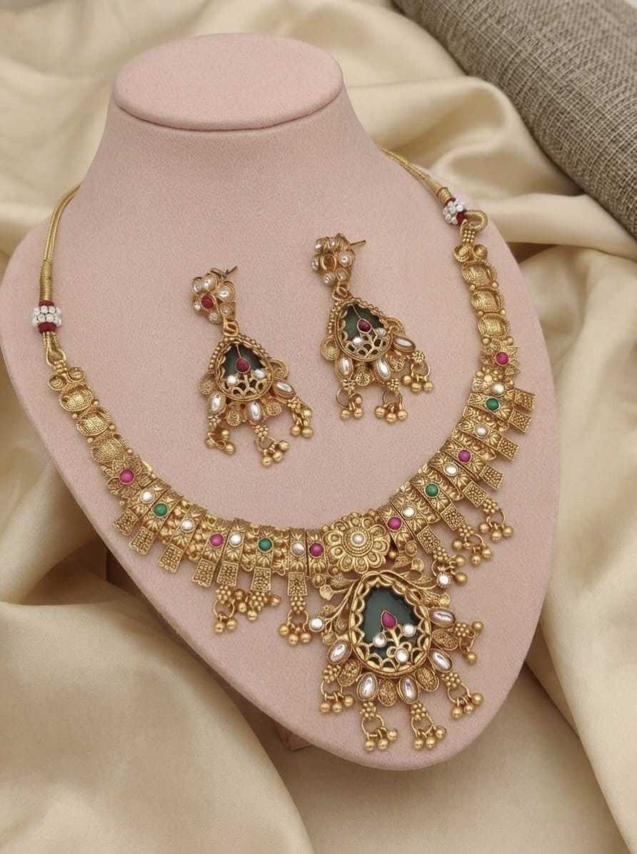 Royal Antique Kundan Necklace with Jhumkas