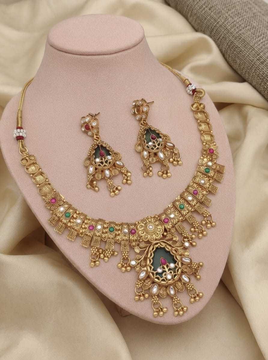 Royal Broad Collar Necklace in Heritage Gold