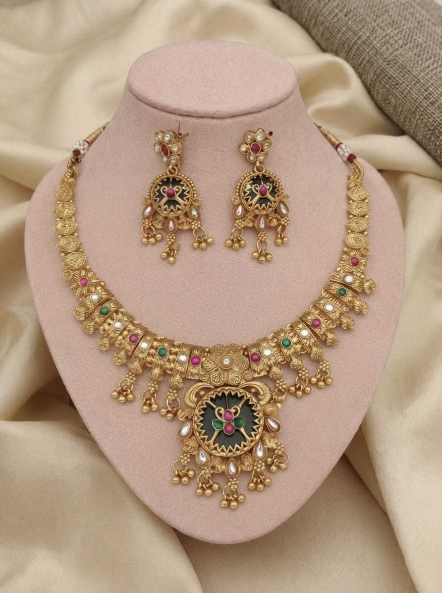 Royal Broad Collar Necklace in Heritage Gold