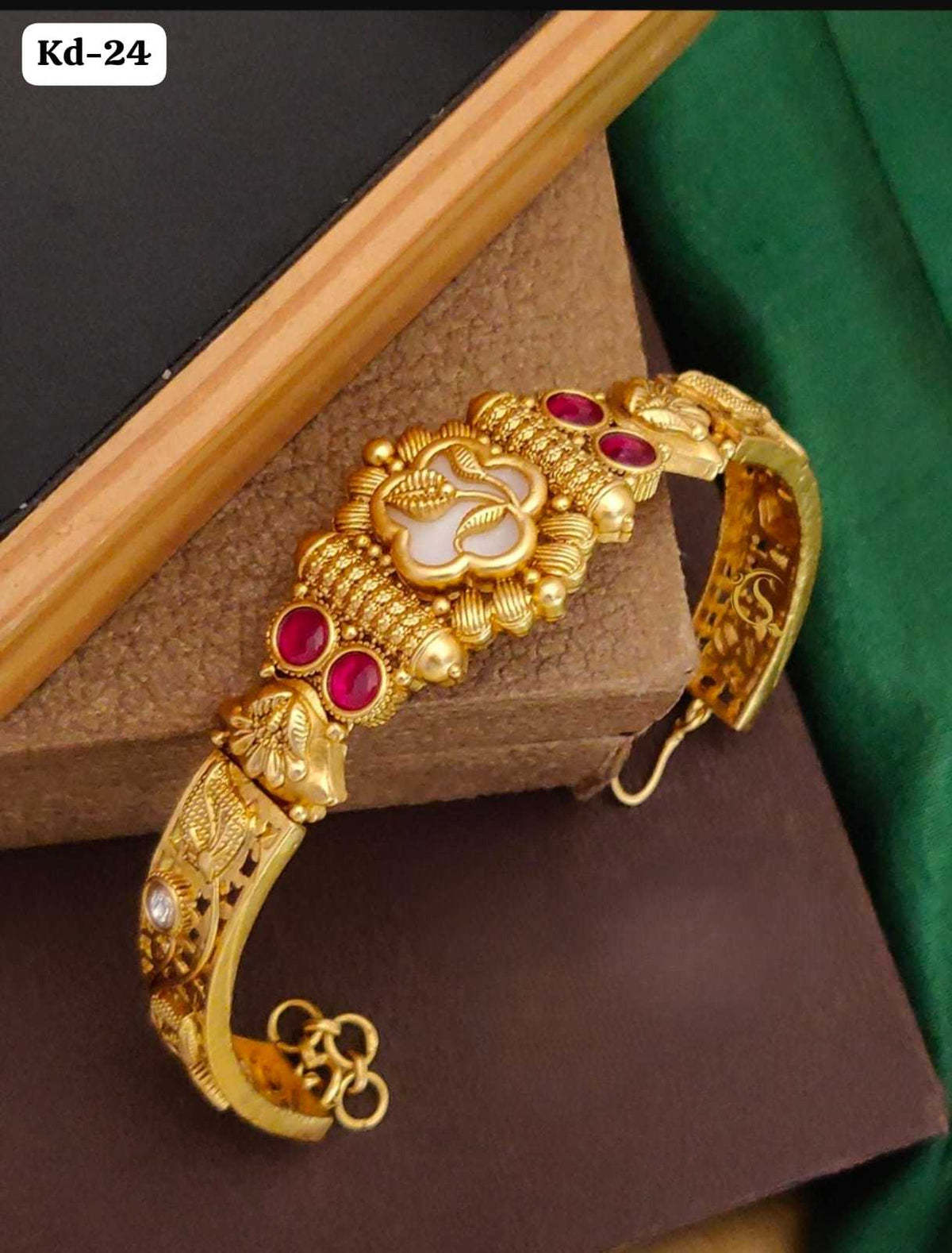 Royal Broad Kada in Premium Matte Gold