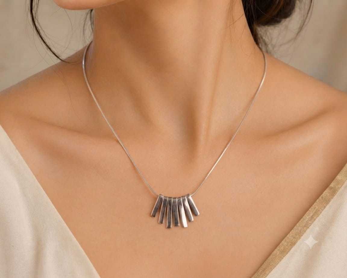 Silver Fringe Bar Pendant Chain Necklace