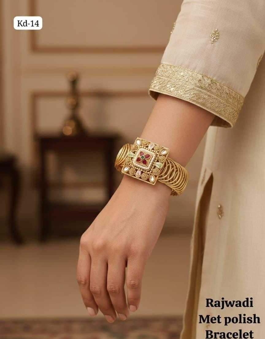 Spring Kada Bracelet with Kundan Centrepiece