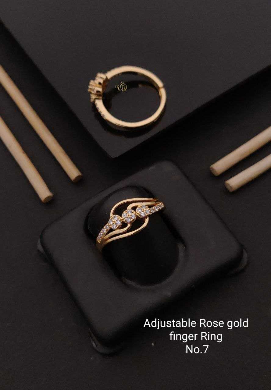 Square Cluster Ring with Nine Micro Stones