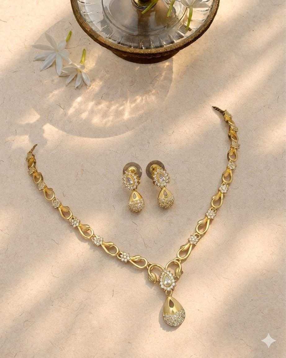 Teardrop Collarbone Necklace with American Diamonds