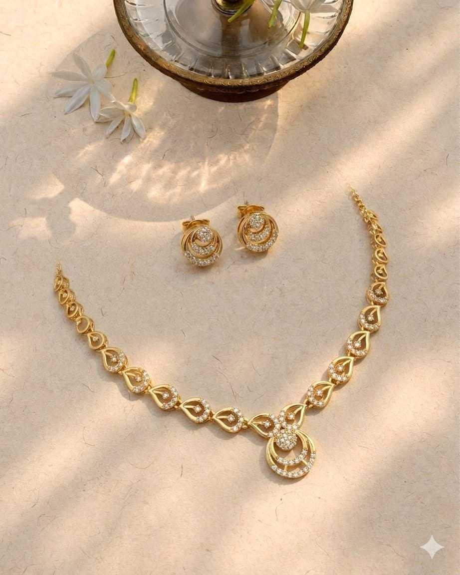 Teardrop Collarbone Necklace with American Diamonds