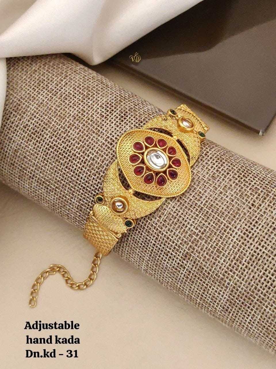 Textured Kada with Oval Ruby & Green Stone Centre