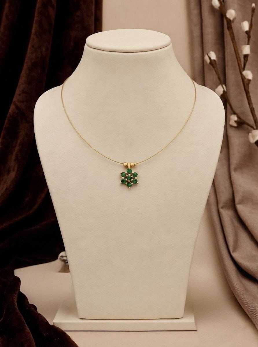 Wire Chain Necklace with Green Floral Star Pendant